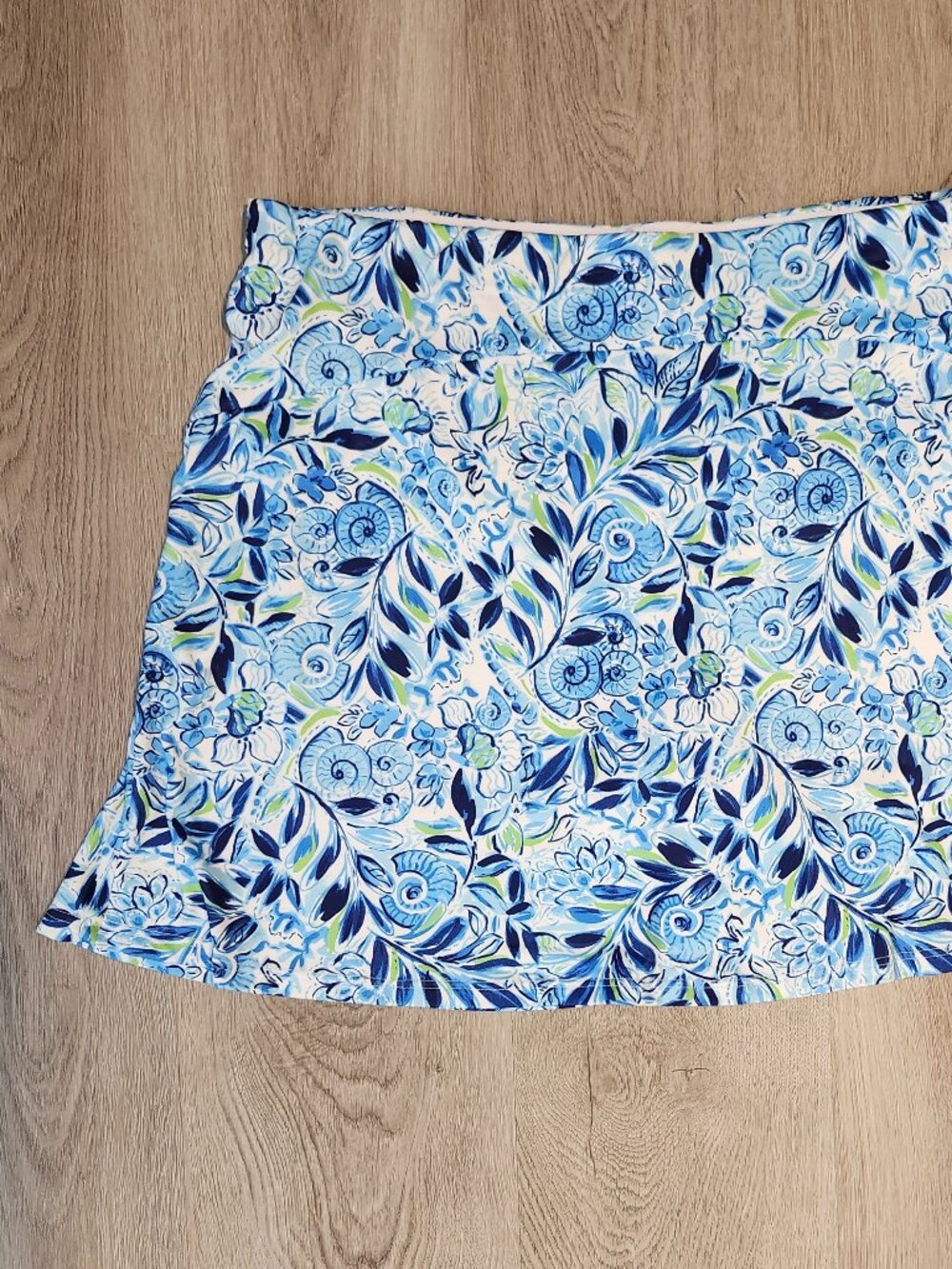 tella Parker Sport Blue Floral Skort – Size Large - Tennis or Golf - Picture 2 of 8